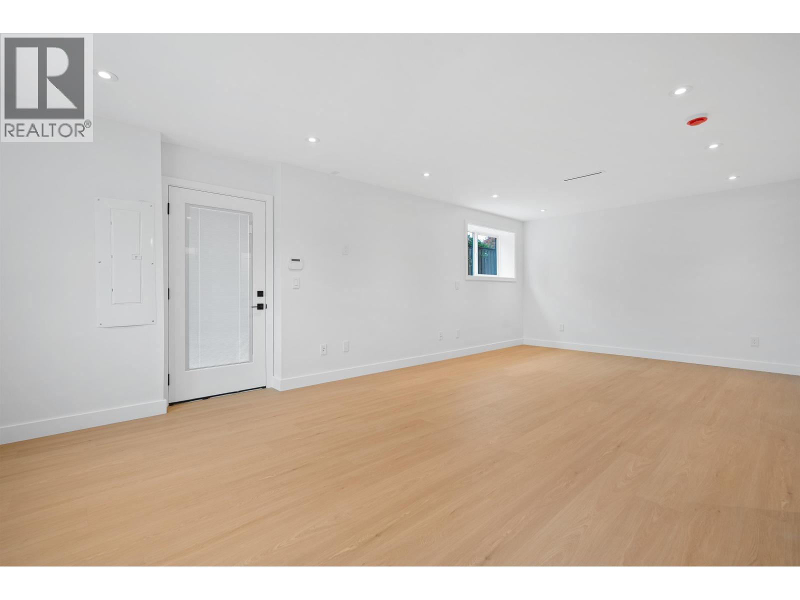 4 1060 Stratford Avenue, Burnaby, British Columbia  V5B 3X8 - Photo 16 - R3175424
