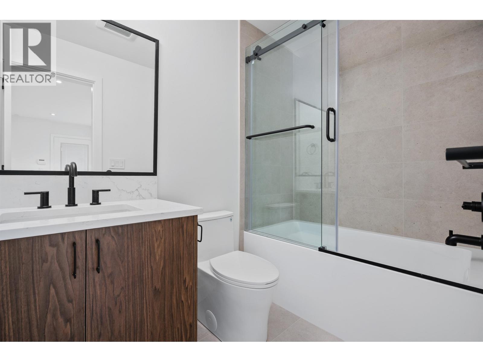 4 1060 Stratford Avenue, Burnaby, British Columbia  V5B 3X8 - Photo 18 - R3175424