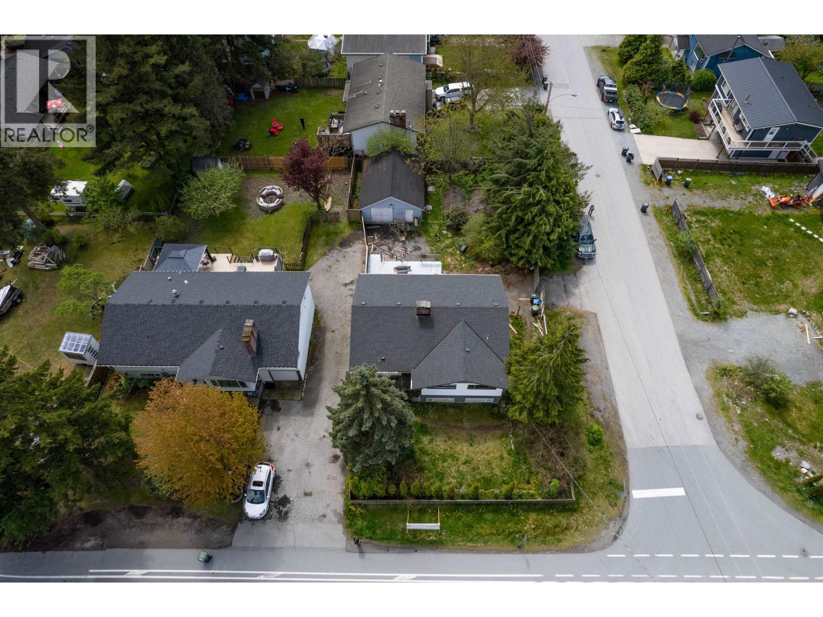 1600 Depot Road, Squamish, British Columbia  V0N 1H0 - Photo 2 - R3175408
