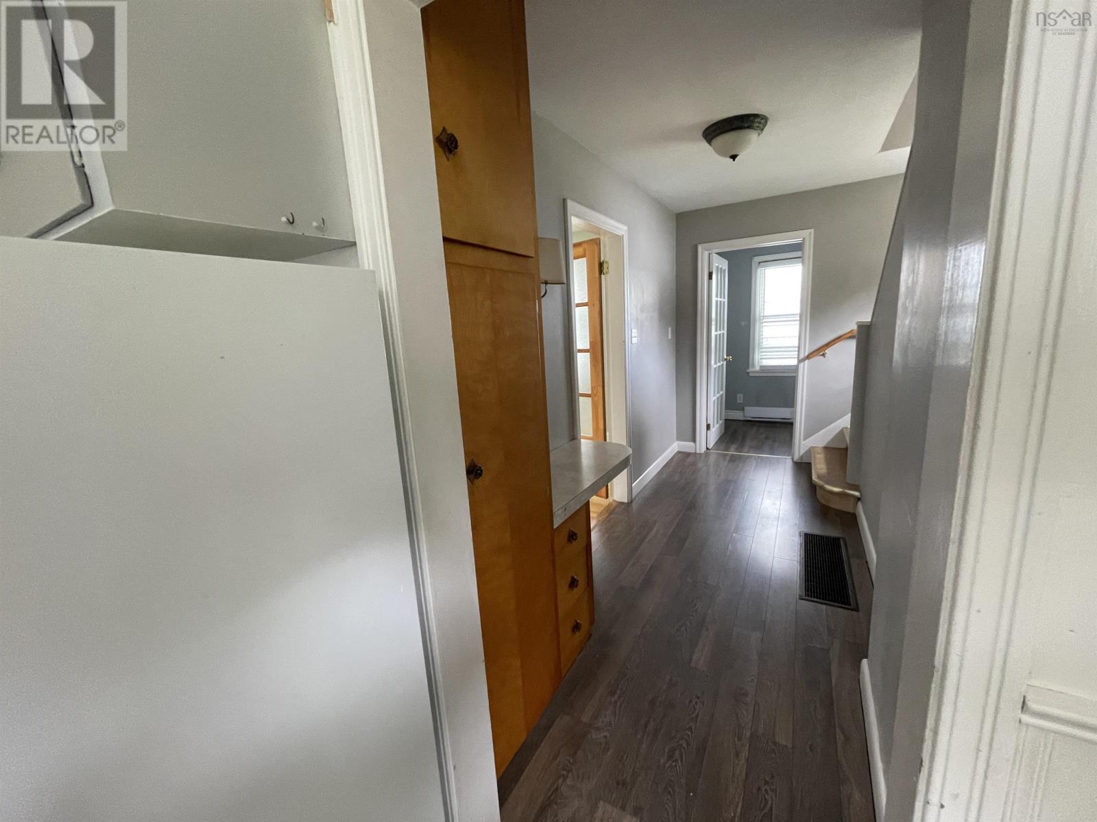 63 Sutherland Street, Sydney, Nova Scotia  B1P 2X1 - Photo 31 - 202617324