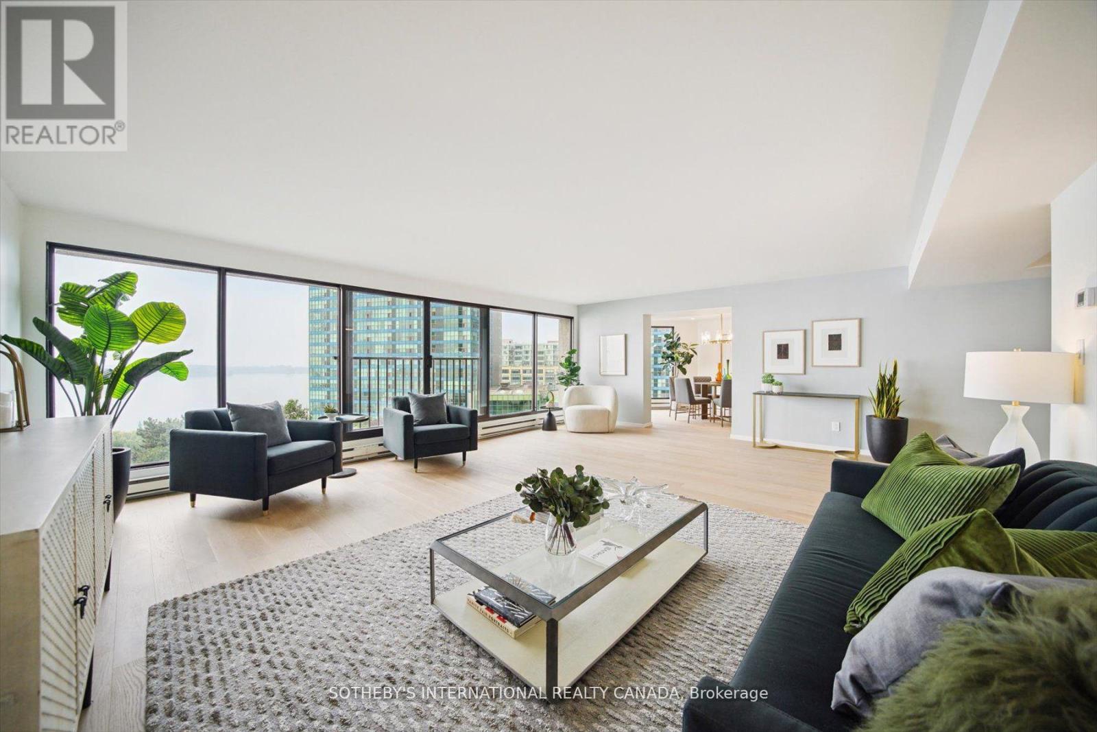 1110 - 65 Harbour Square, Toronto, Ontario  M5J 2L4 - Photo 4 - C14034046