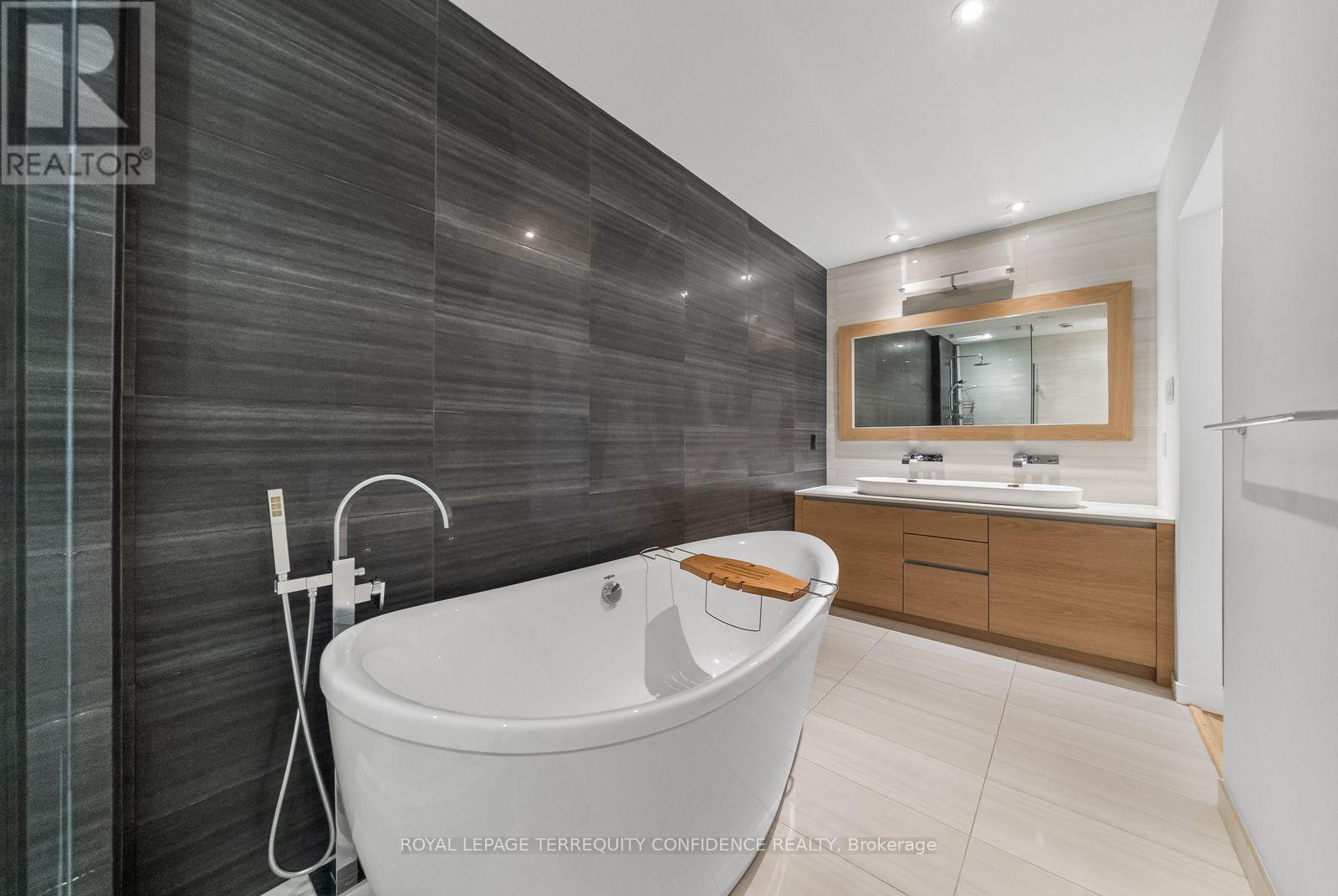 36 Sutcliffe Drive, Toronto, Ontario  M2K 2A6 - Photo 21 - C14034082