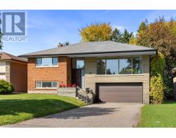 36 SUTCLIFFE DRIVE, Toronto, Ontario