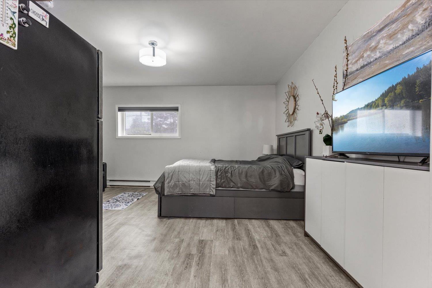 1 450 ESPLANADE AVENUE|Harrison Hot Springs