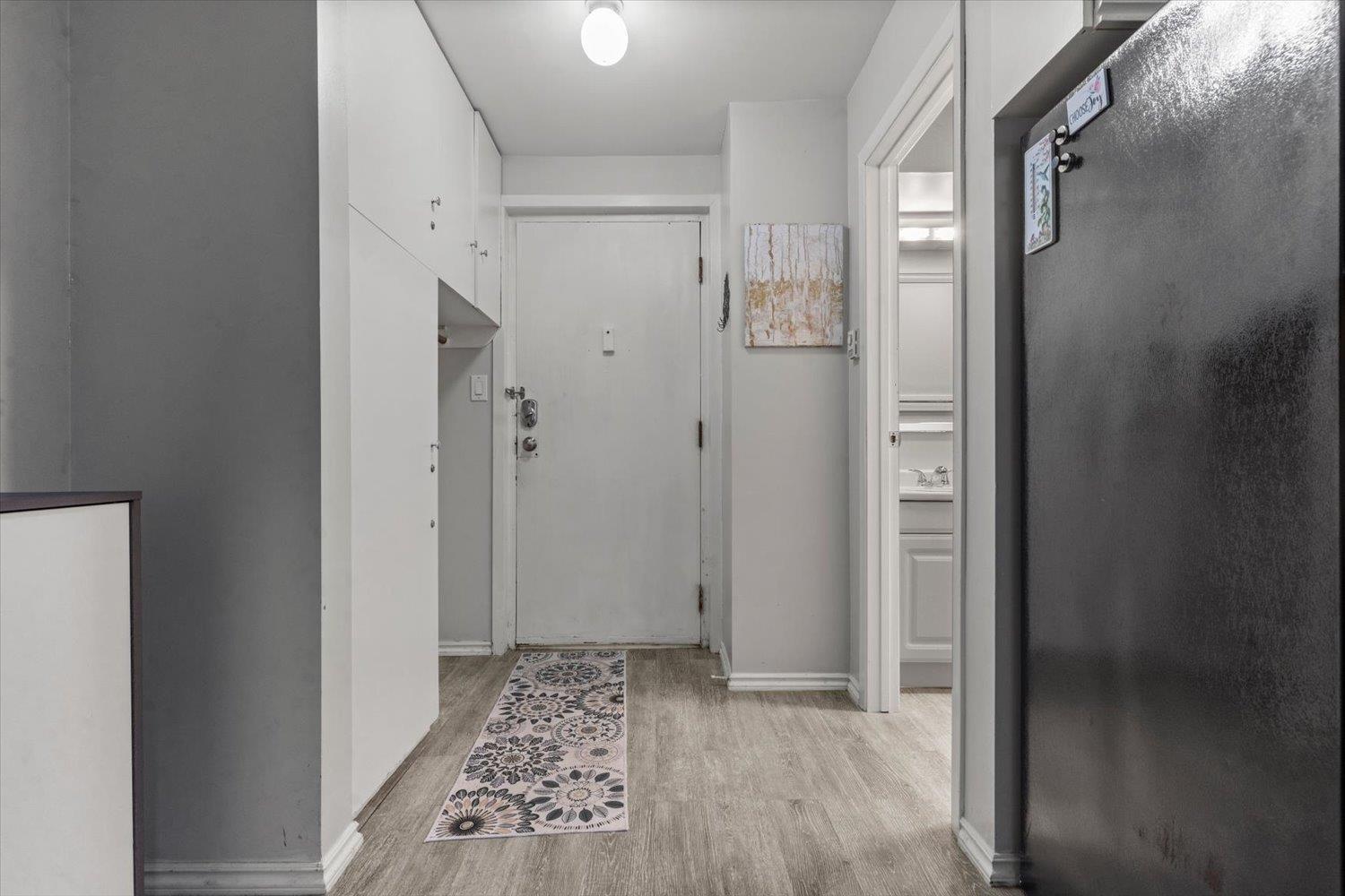 1 450 ESPLANADE AVENUE|Harrison Hot Springs