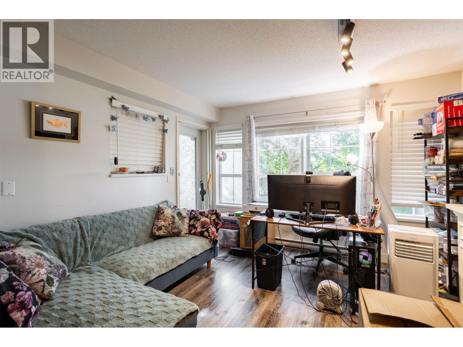 117 19677 Meadow Gardens Way, Pitt Meadows, British Columbia  V3Y 0A2 - Photo 5 - R3175420