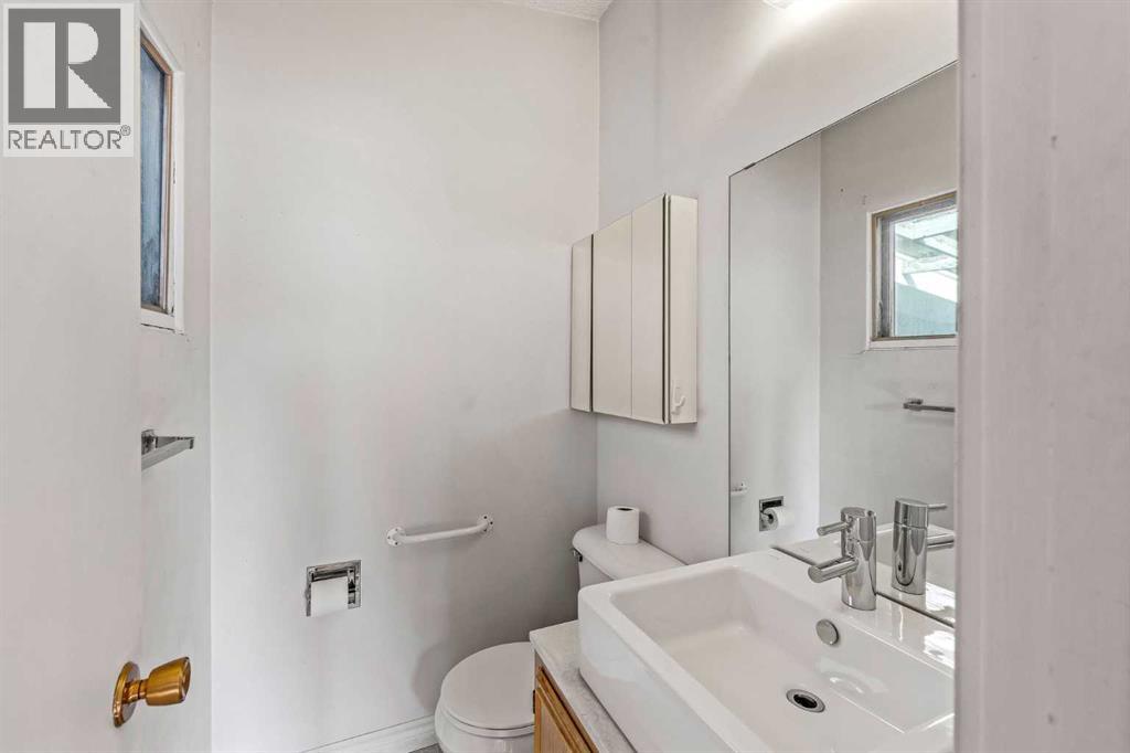 10607 Maplecreek Drive SE, Calgary, Alberta  T2J 1V2 - Photo 27 - A2348433