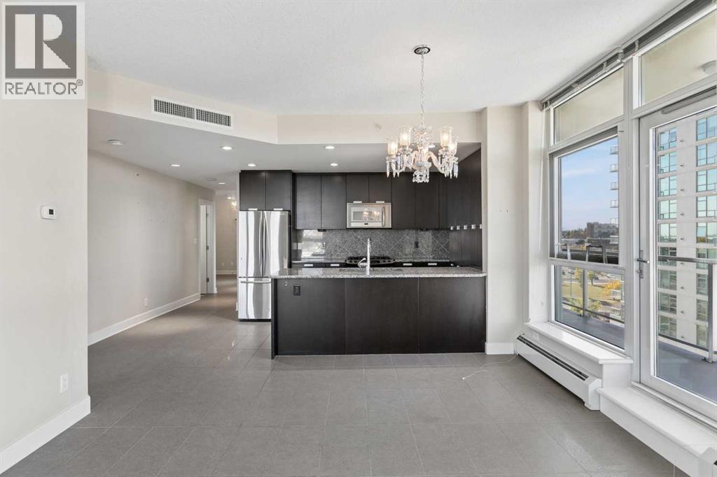 706, 99 Spruce Place SW