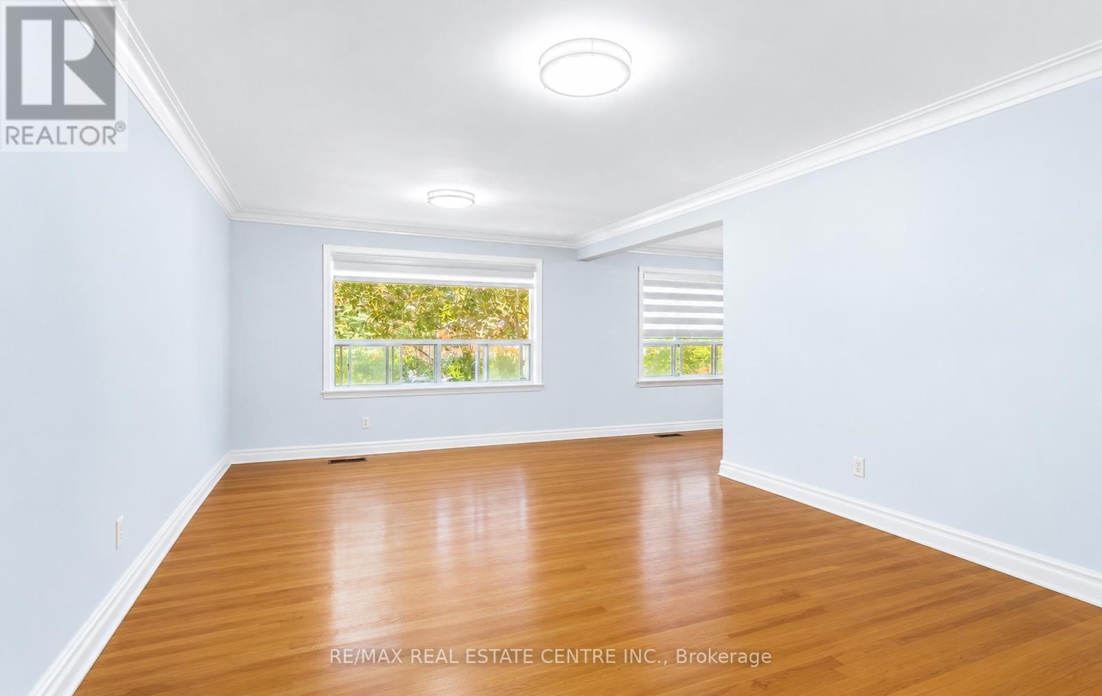 302 Southview Road, Oakville, Ontario L6K 2P5 - Photo 12 - W14019370