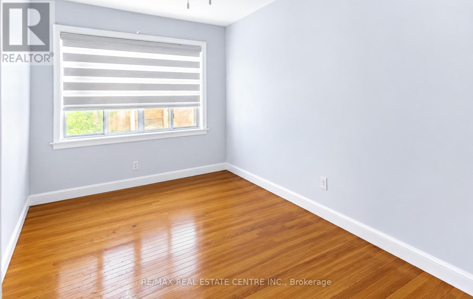 302 Southview Road, Oakville, Ontario L6K 2P5 - Photo 14 - W14019370