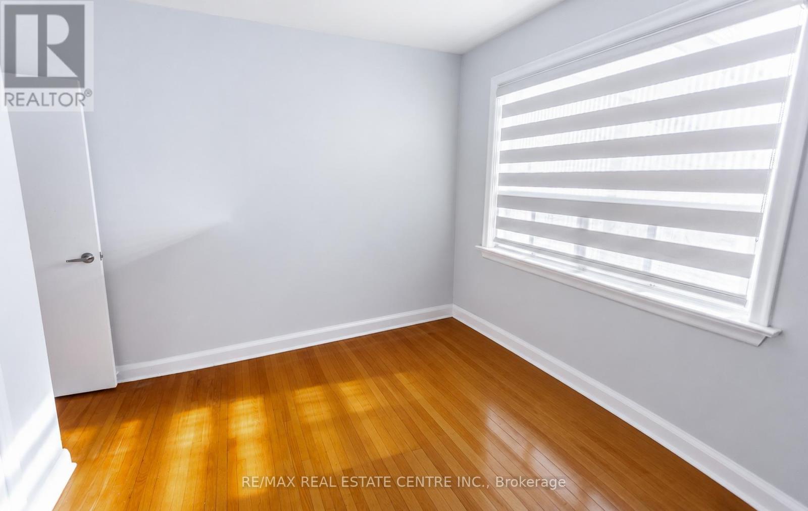 302 Southview Road, Oakville, Ontario L6K 2P5 - Photo 18 - W14019370