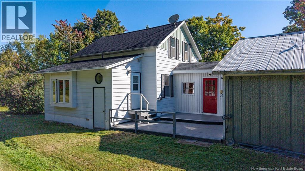 4746 Route 102, Queenstown, New Brunswick  E5M 2A4 - Photo 2 - NB148468