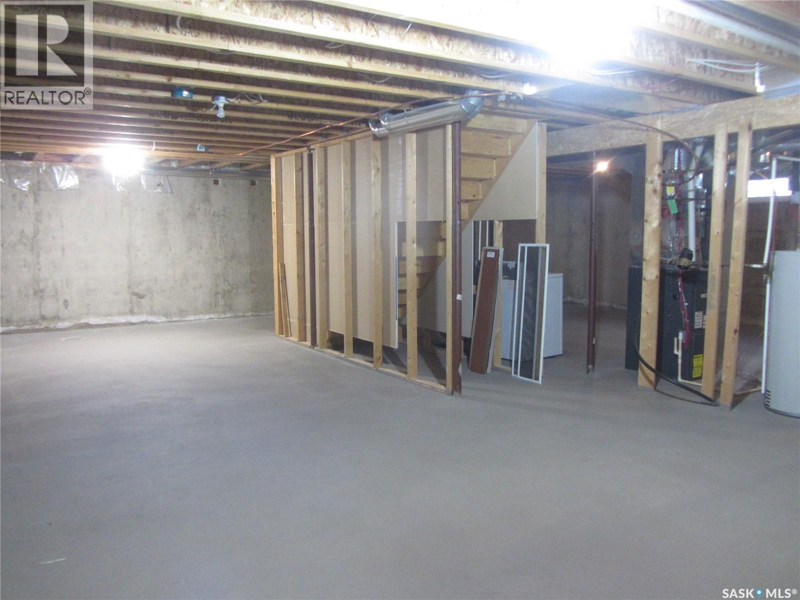 562 Blackburn Crescent, Saskatoon, Saskatchewan  S7V 1E8 - Photo 24 - SK051115