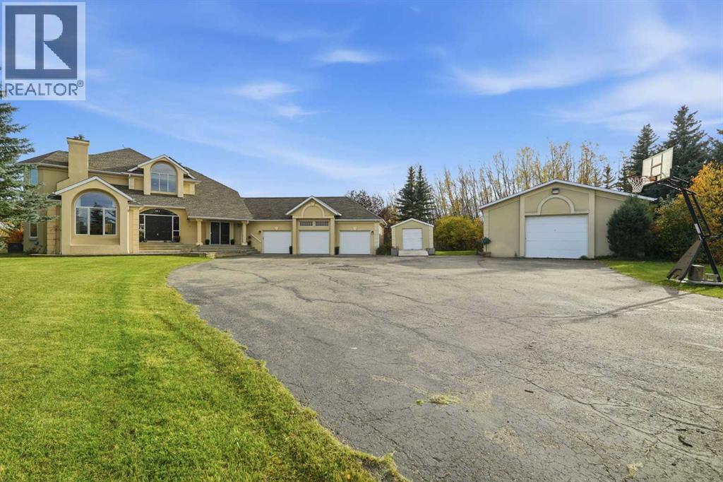 28 Bearspaw Acres, Rural Rocky View County, Alberta  T3R 1H7 - Photo 2 - A2351294