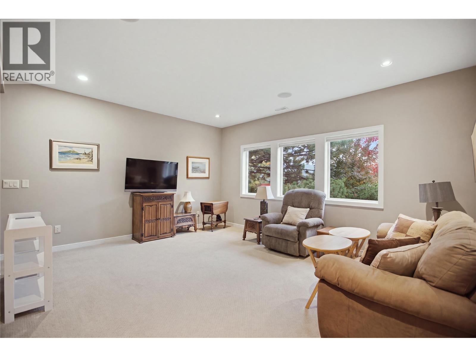 1900 Irongate Place Unit# 2