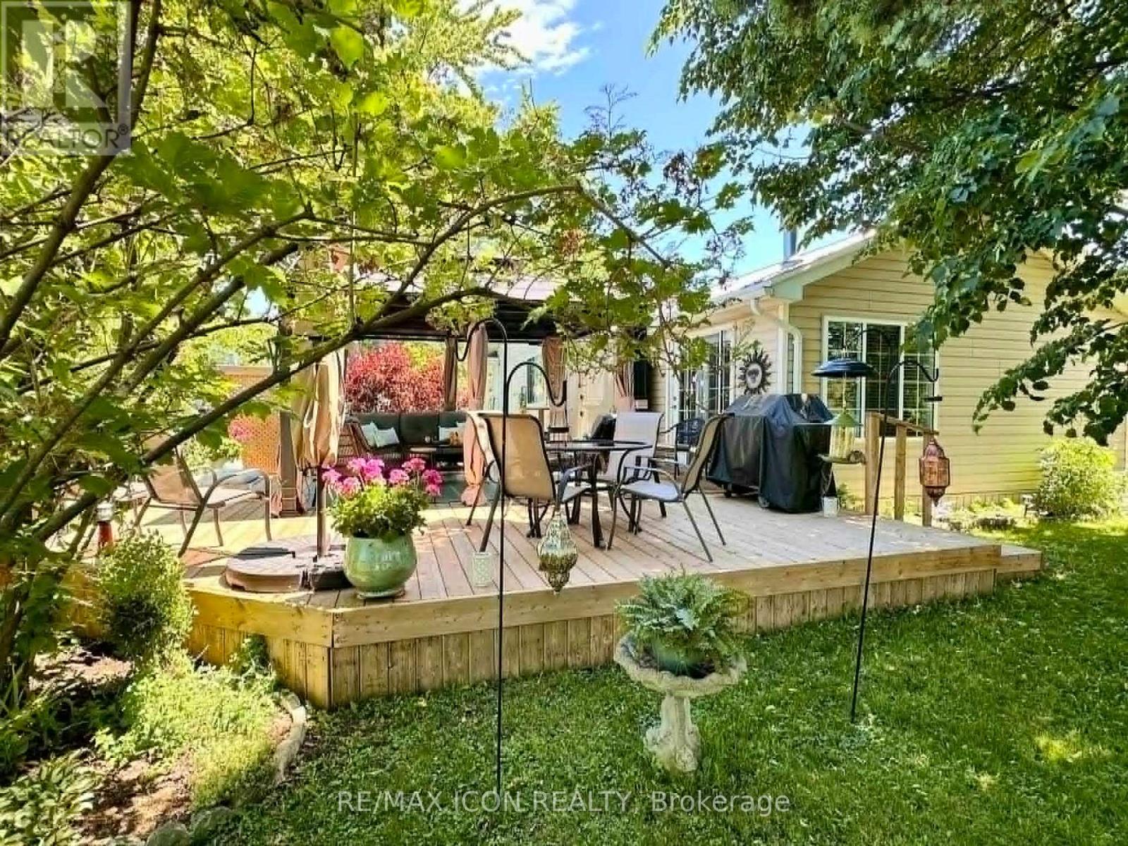 201 Biltmore Drive, South Huron, Ontario  N0M 1T0 - Photo 17 - X14034174