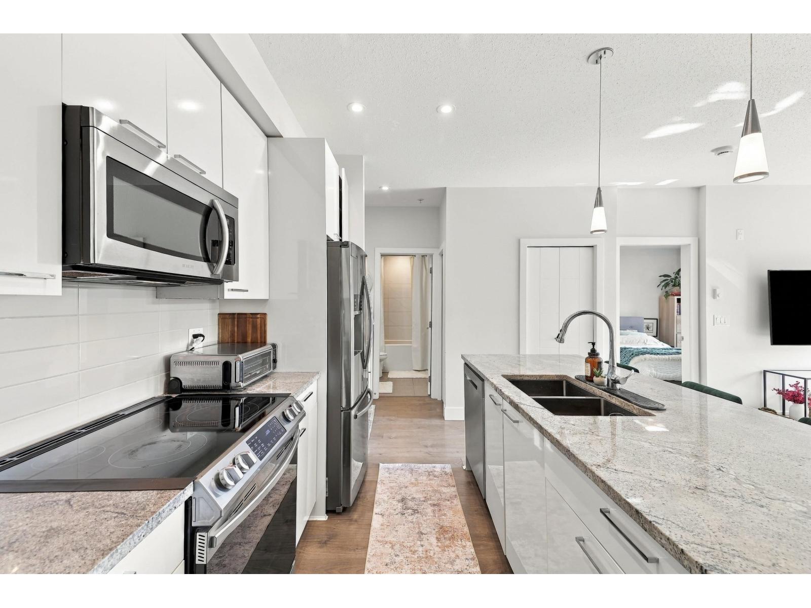 210 5485 BRYDON CRESCENT