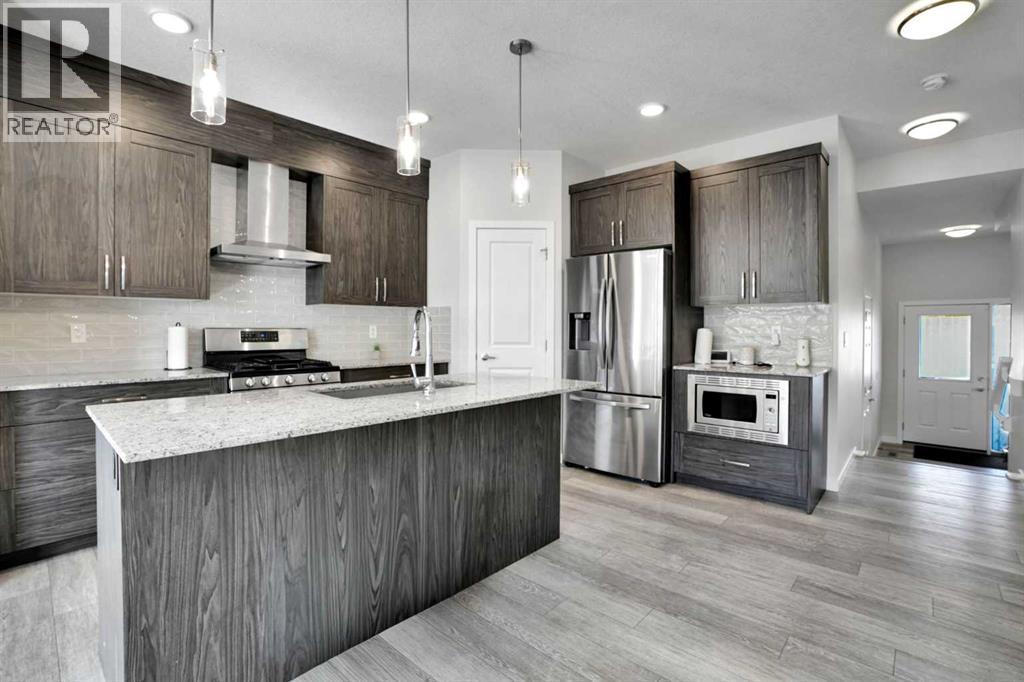 235 Clydesdale Avenue, Cochrane, Alberta  T4C 2R1 - Photo 10 - A2350233
