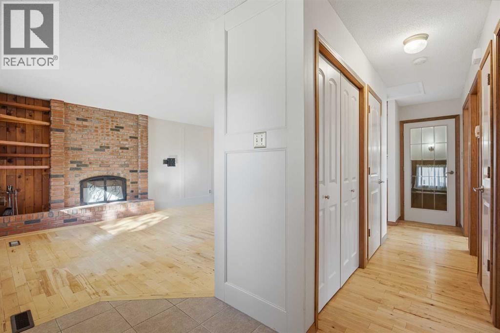 20 Blackthorn Place NE