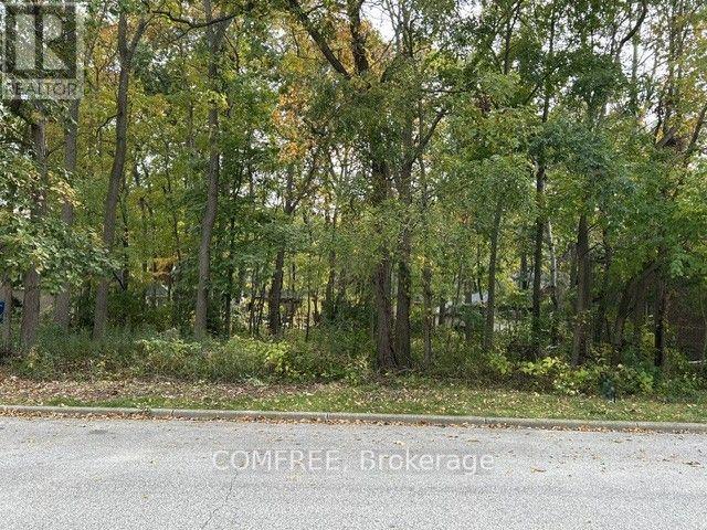 2215 Edgemore Avenue, Lasalle, Ontario