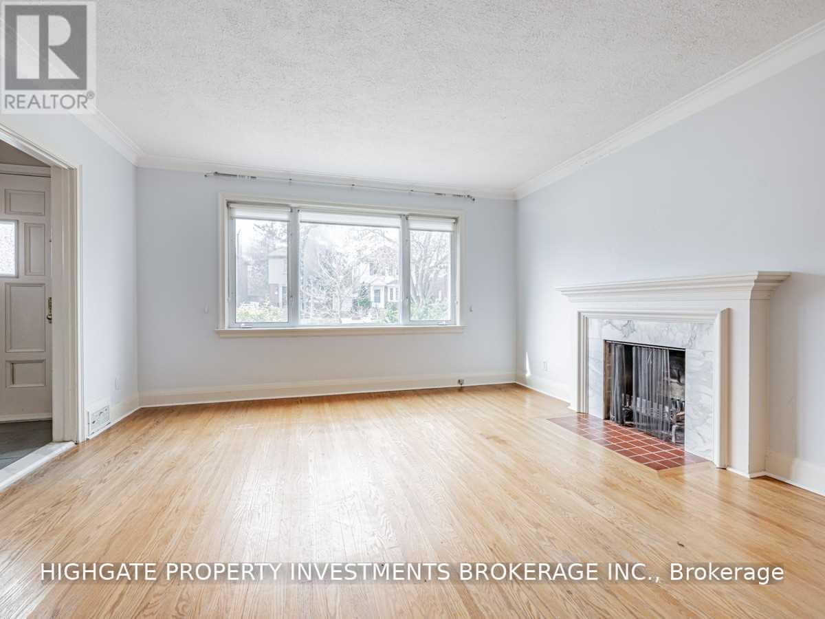 323 Rumsey Road, Toronto, Ontario  M4G 1R6 - Photo 6 - C14034108