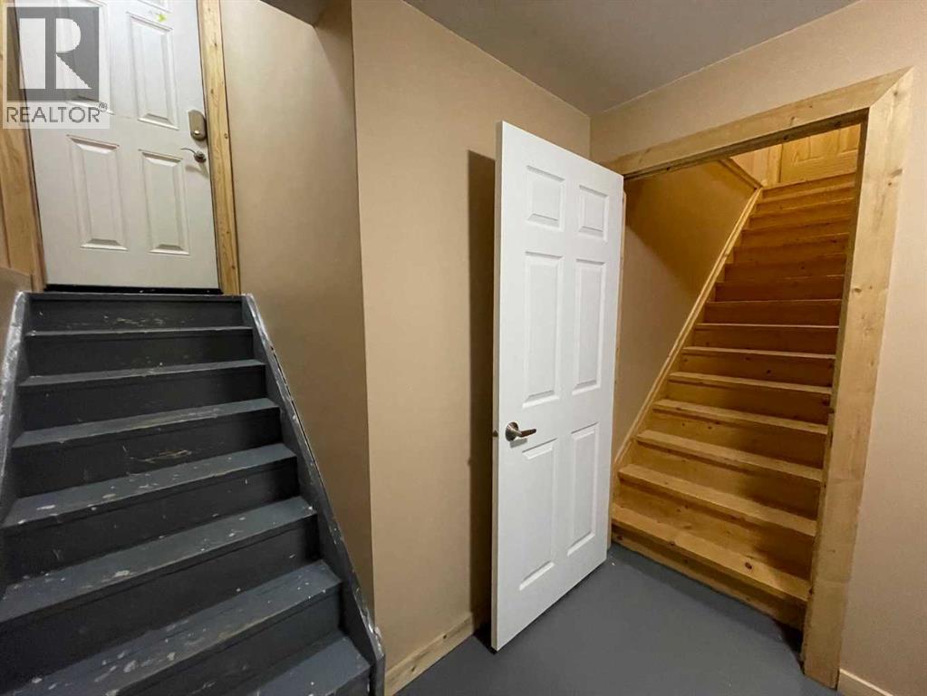 810 7 Ave