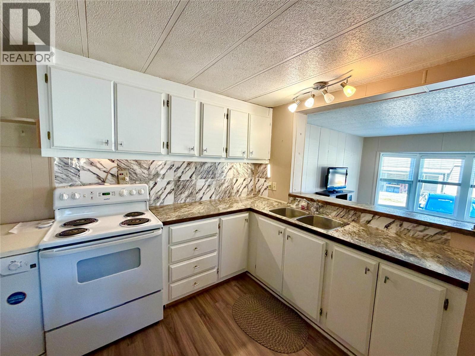 1601 Columbia Avenue Unit# 17, Castlegar, British Columbia  V1N 1J1 - Photo 11 - 10401447