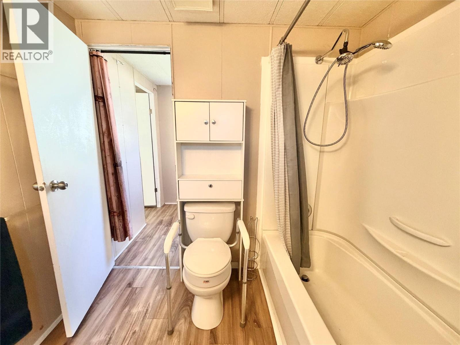 1601 Columbia Avenue Unit# 17, Castlegar, British Columbia  V1N 1J1 - Photo 28 - 10401447