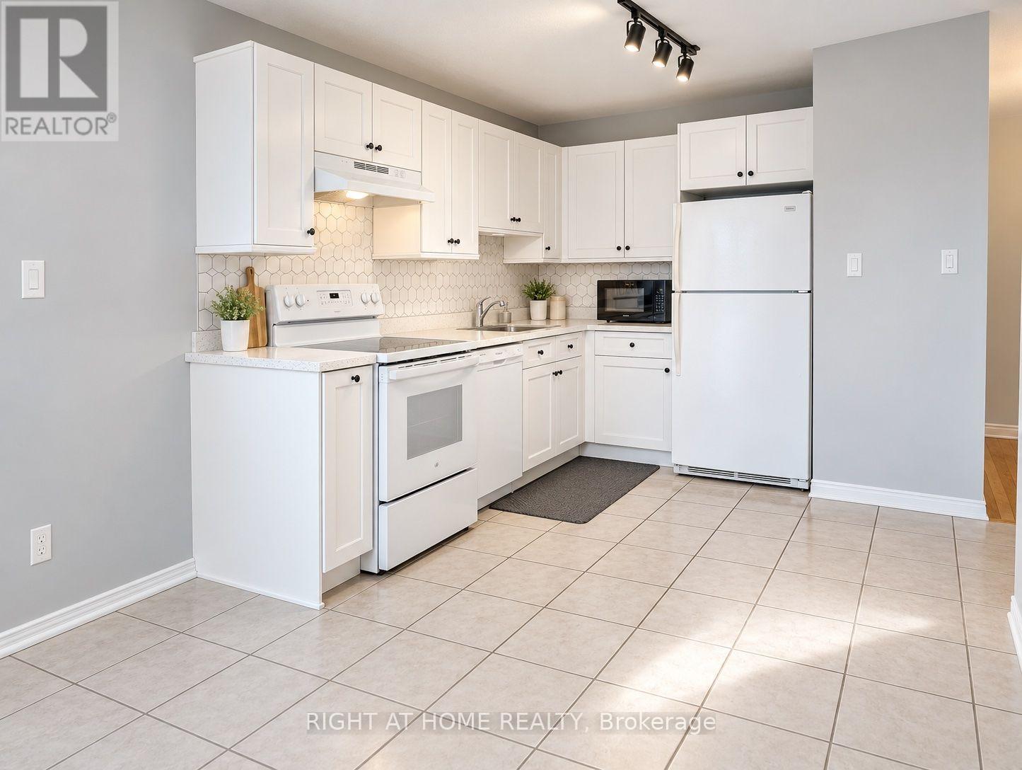 56 - 508 Essa Road, Barrie, Ontario  L0M 1A0 - Photo 6 - S14034114