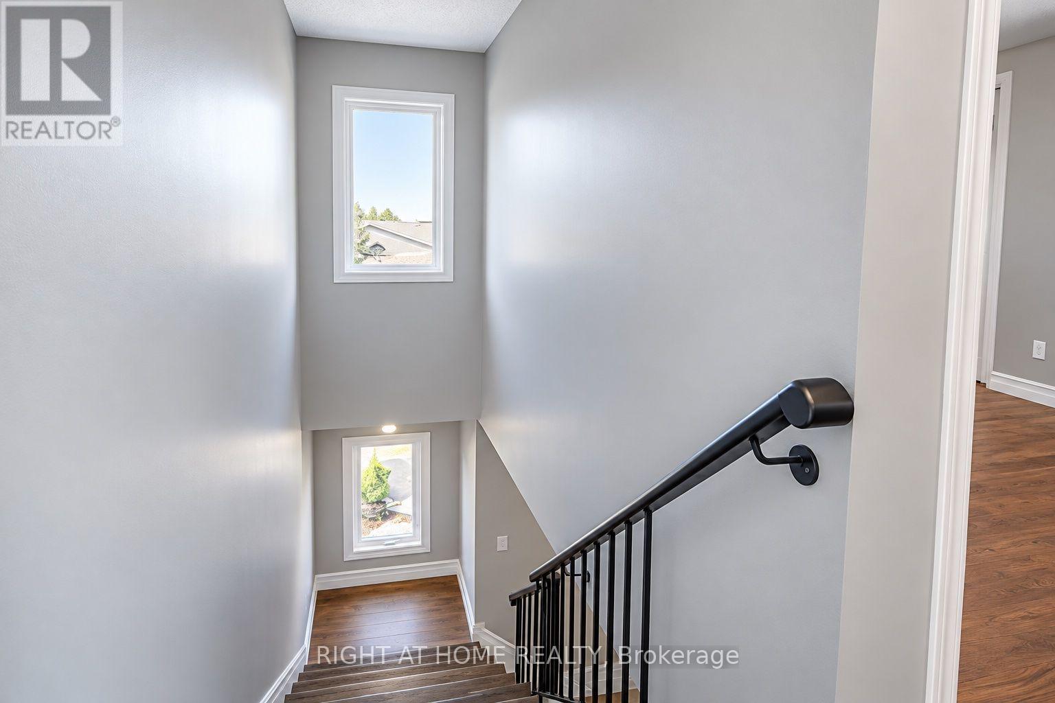 56 - 508 Essa Road, Barrie, Ontario  L0M 1A0 - Photo 9 - S14034114