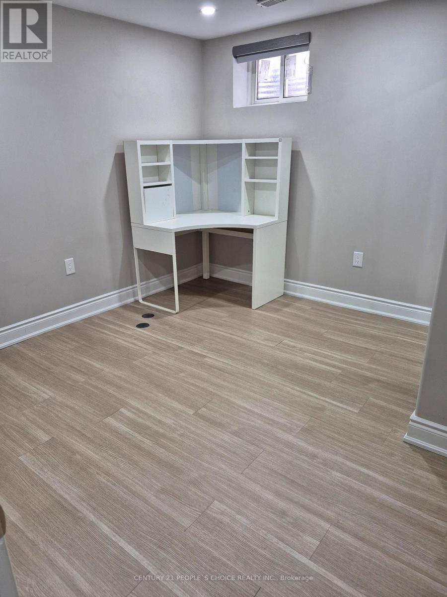 Bsmnt - 162 Valleyway Drive, Brampton, Ontario  L6X 0N3 - Photo 6 - W14034092