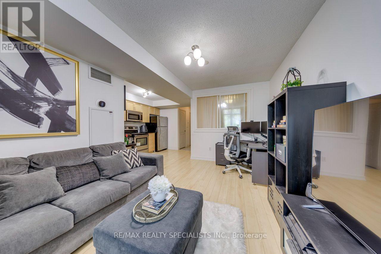 103 - 812 Landsdowne Avenue, Toronto, Ontario  M6H 4K5 - Photo 17 - W14034140