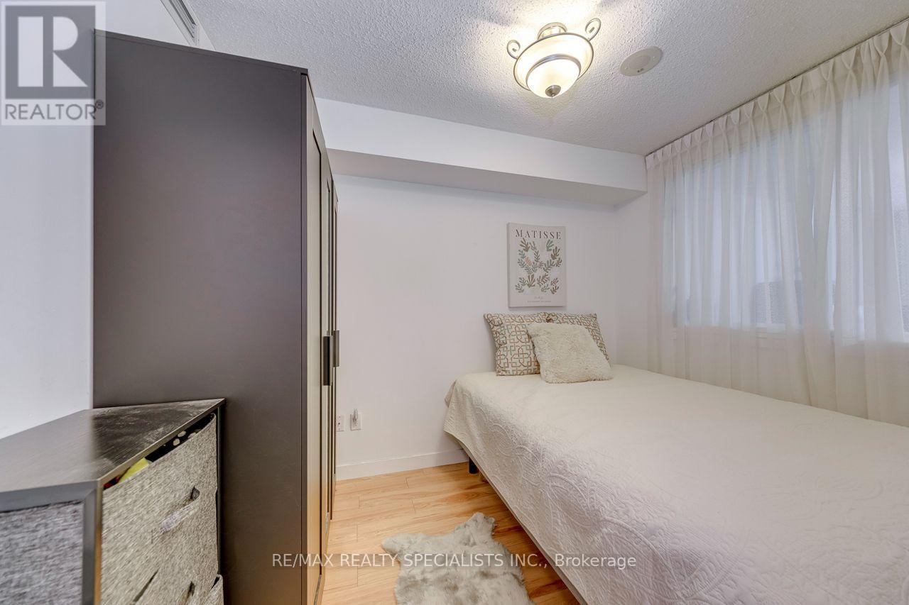 103 - 812 Landsdowne Avenue, Toronto, Ontario  M6H 4K5 - Photo 18 - W14034140