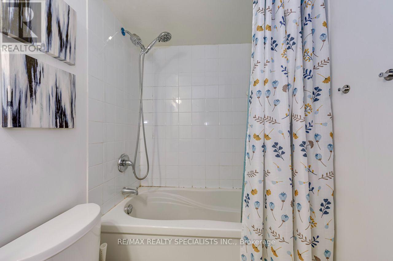 103 - 812 Landsdowne Avenue, Toronto, Ontario  M6H 4K5 - Photo 21 - W14034140