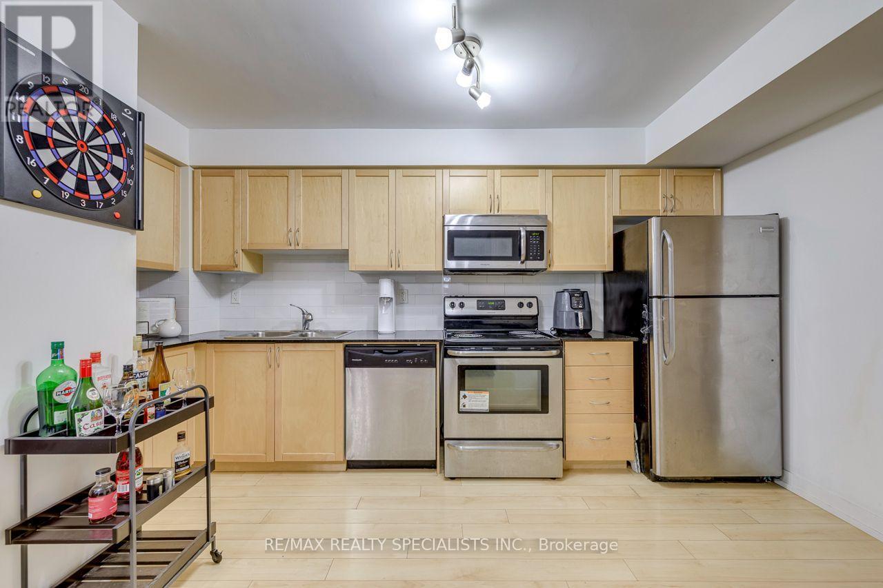 103 - 812 Landsdowne Avenue, Toronto, Ontario  M6H 4K5 - Photo 8 - W14034140