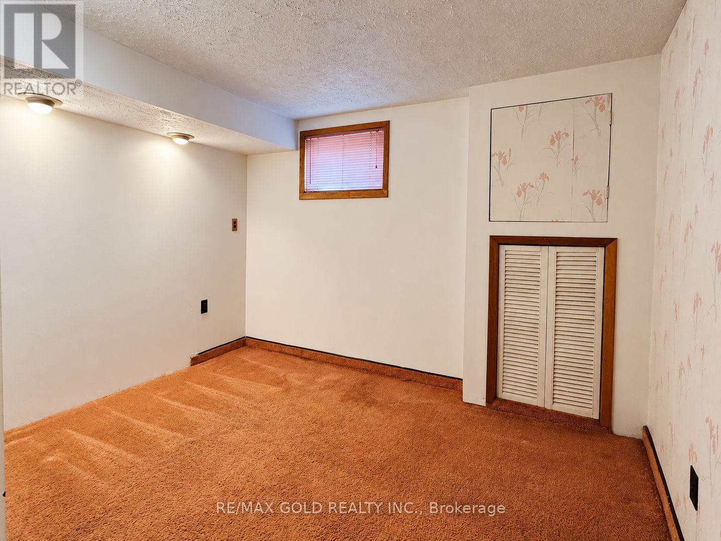 6964 Justine Drive, Mississauga, Ontario  L4T 1M3 - Photo 13 - W14034150
