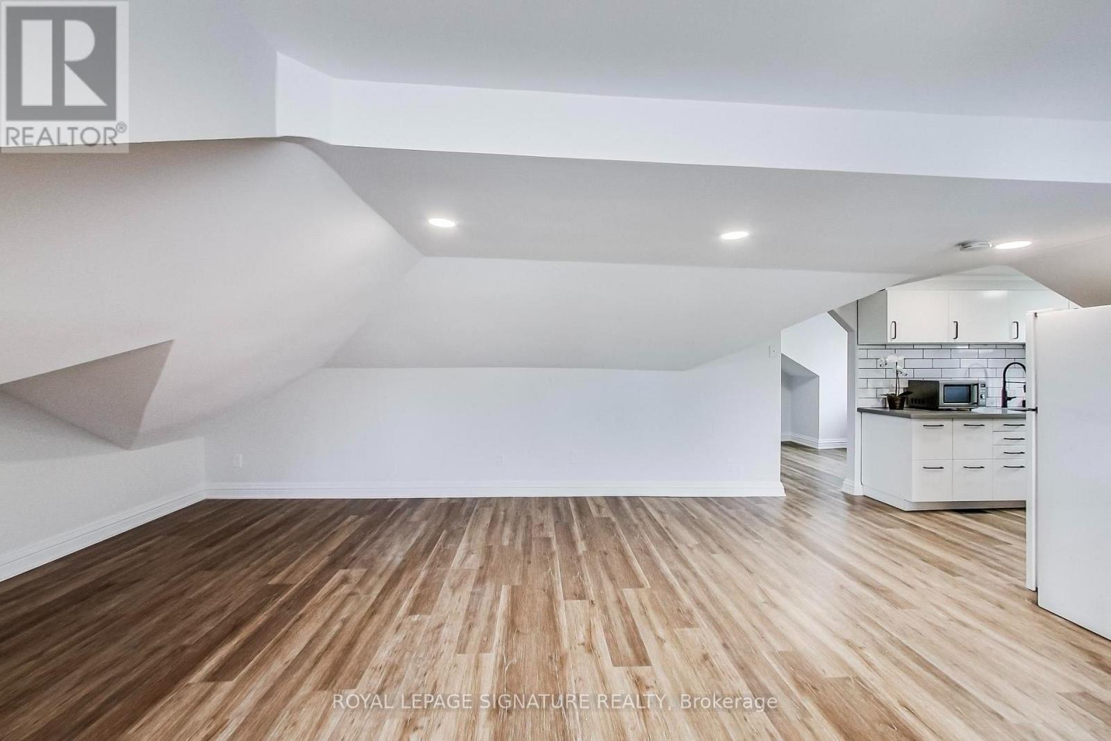 4 - 102 West Avenue S, Hamilton, Ontario  L8N 2S3 - Photo 6 - X14034124