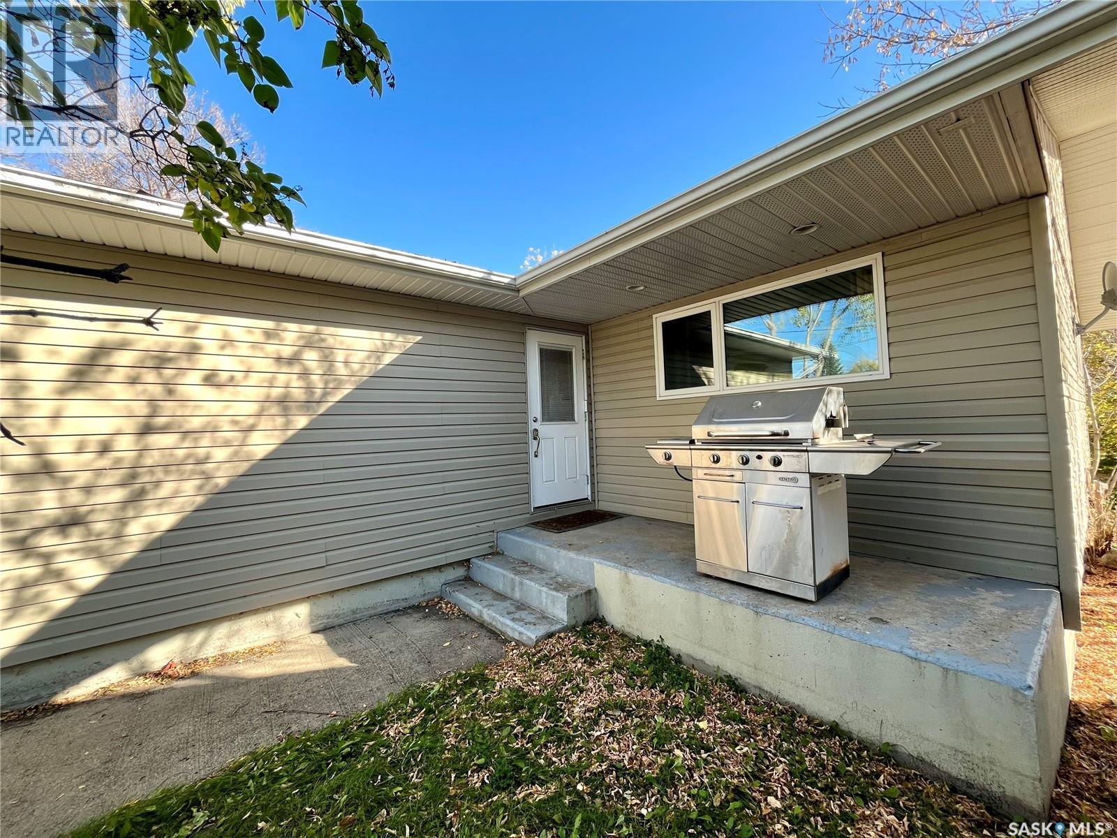 607 St Mary Street, Esterhazy, Saskatchewan  S0A 0X0 - Photo 20 - SK050811