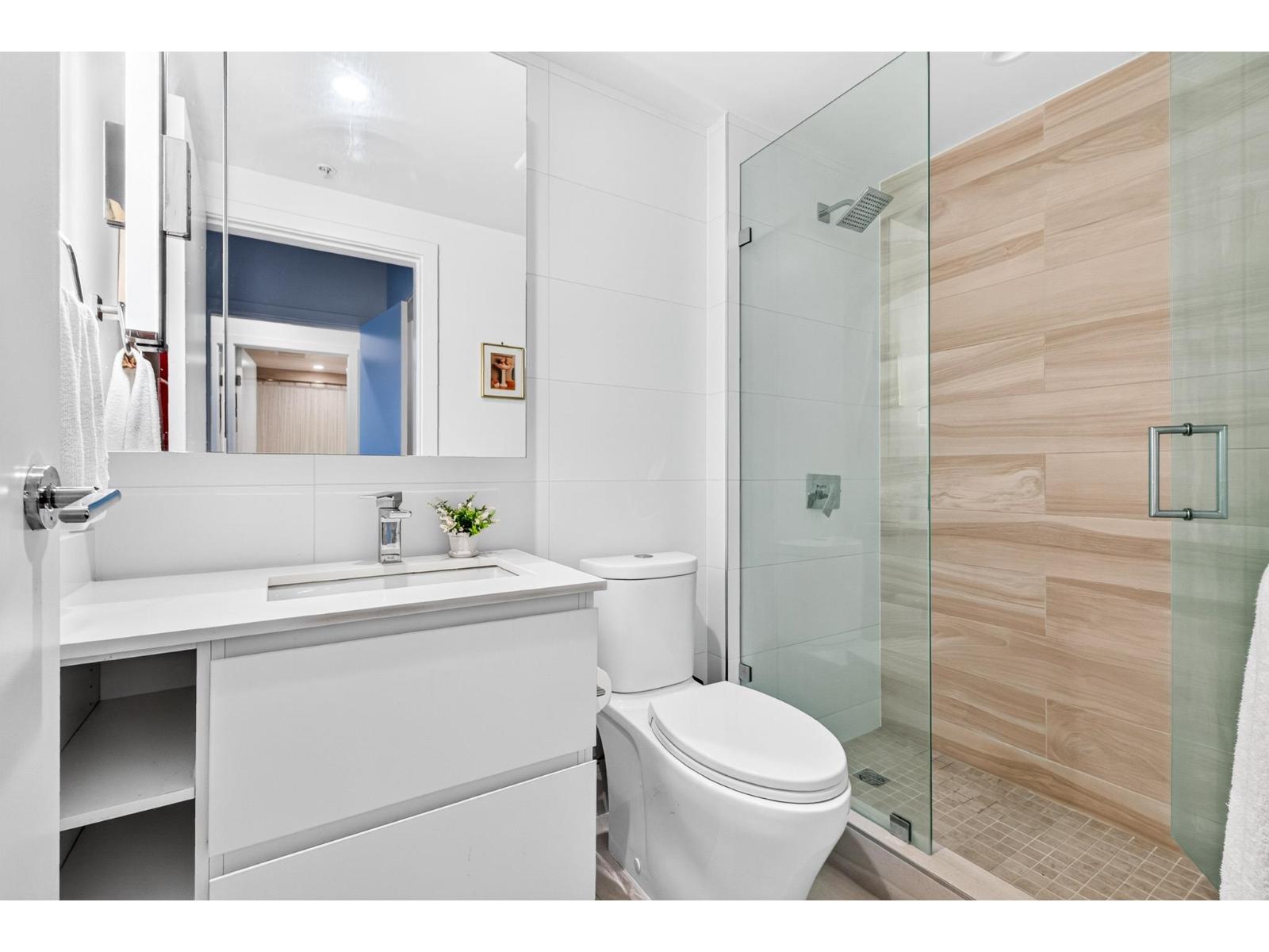 809 13615 Fraser Highway, Surrey, British Columbia  V3T 0P7 - Photo 14 - R3174756
