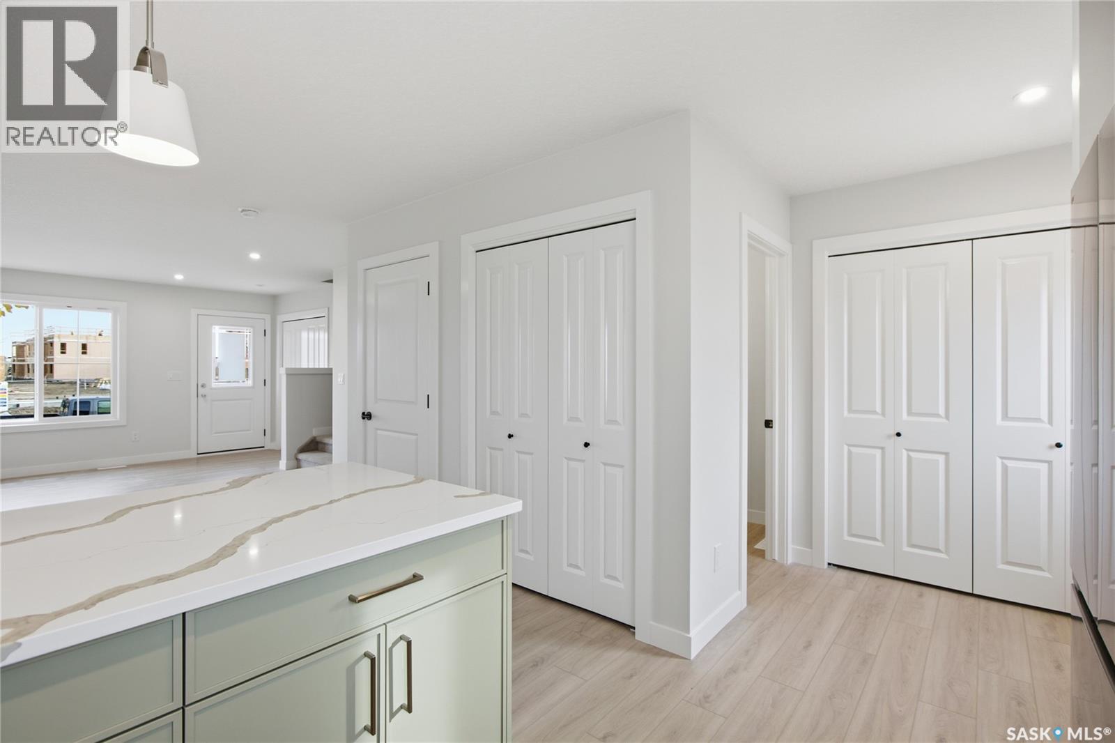 263 Mark Bend, Saskatoon, Saskatchewan  S7V 2B8 - Photo 11 - SK051046