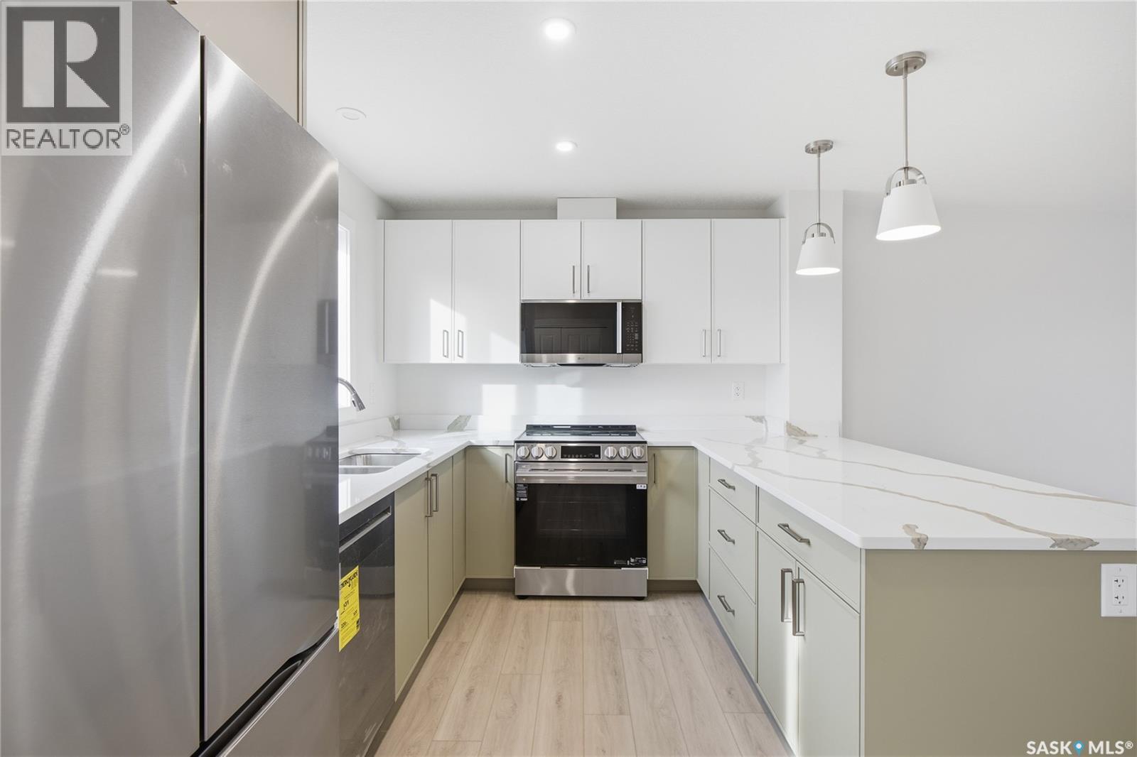 263 Mark Bend, Saskatoon, Saskatchewan  S7V 2B8 - Photo 8 - SK051046