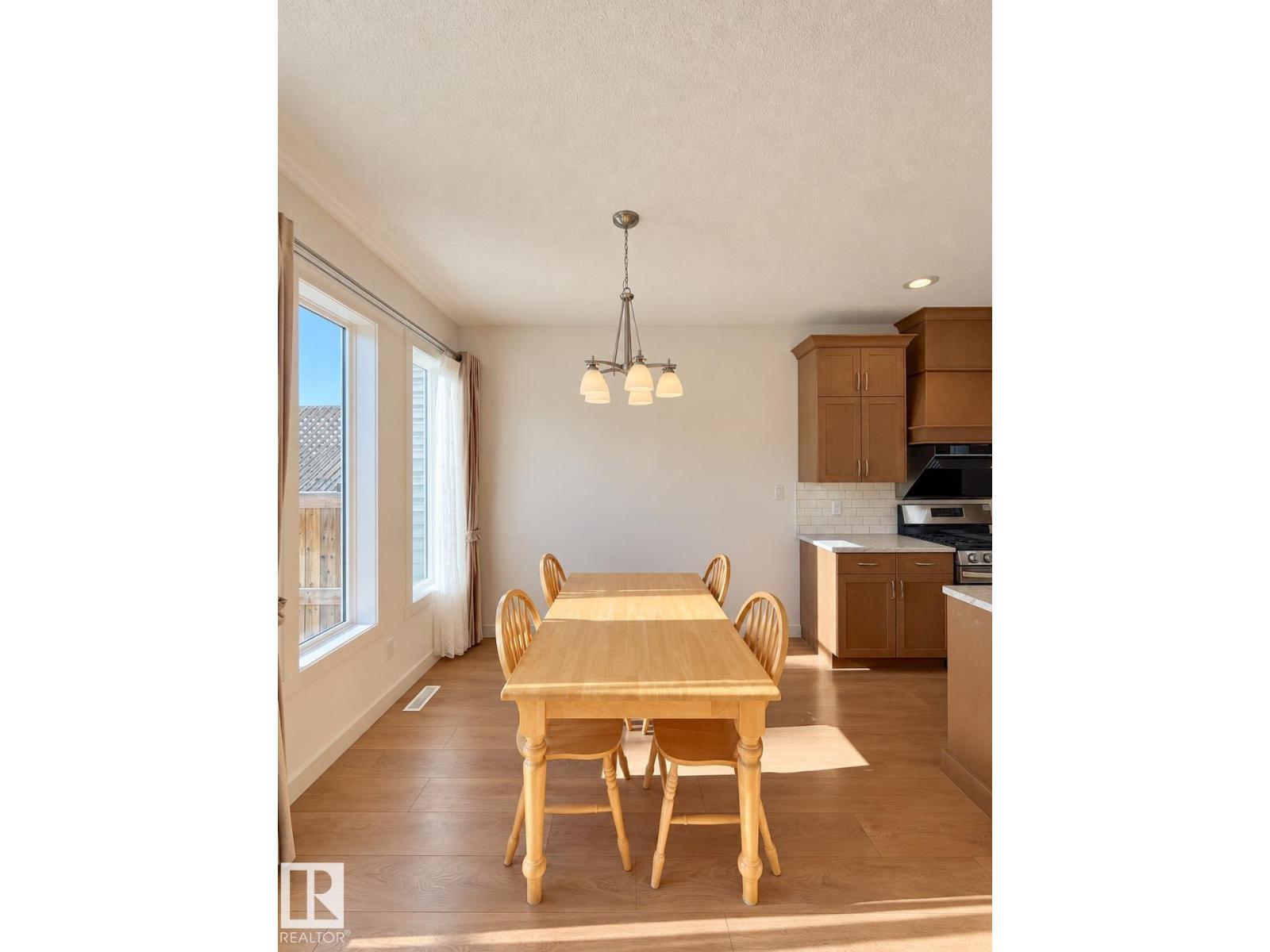 129 AMBERLEY WY