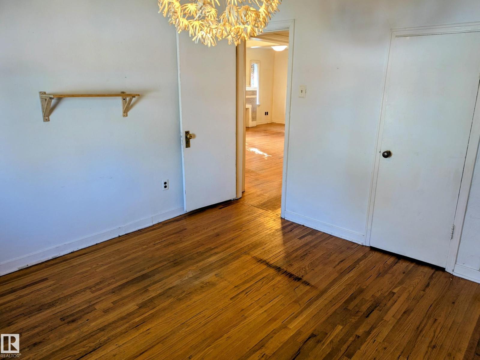 12215 101 ST NW