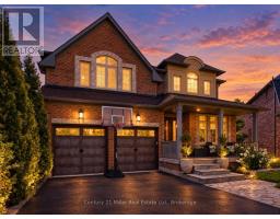 2380 GLADACRES LANE, Oakville, Ontario