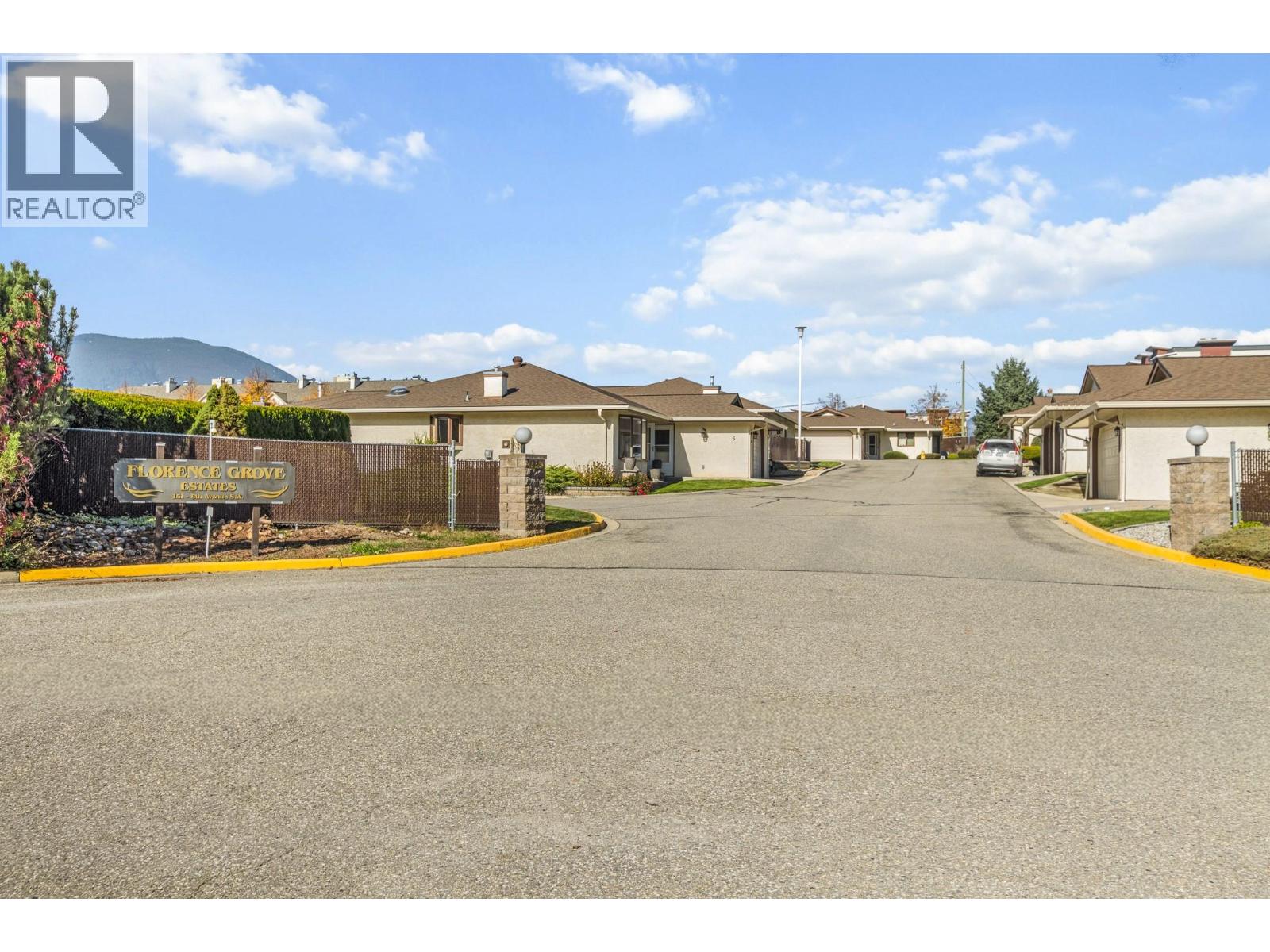 151 8 Avenue SW Unit# 20, Salmon Arm, British Columbia  V1E 1B9 - Photo 30 - 10403232