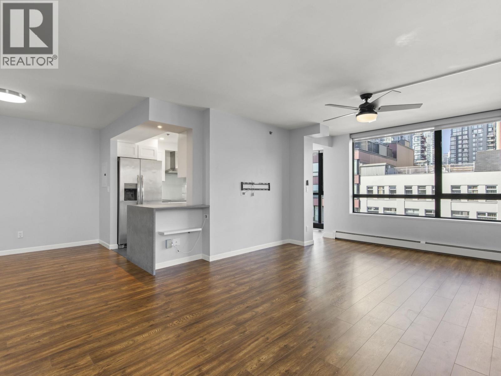289 Drake Street, Vancouver, British Columbia  V6B 5Z6 - Photo 3 - R3175453