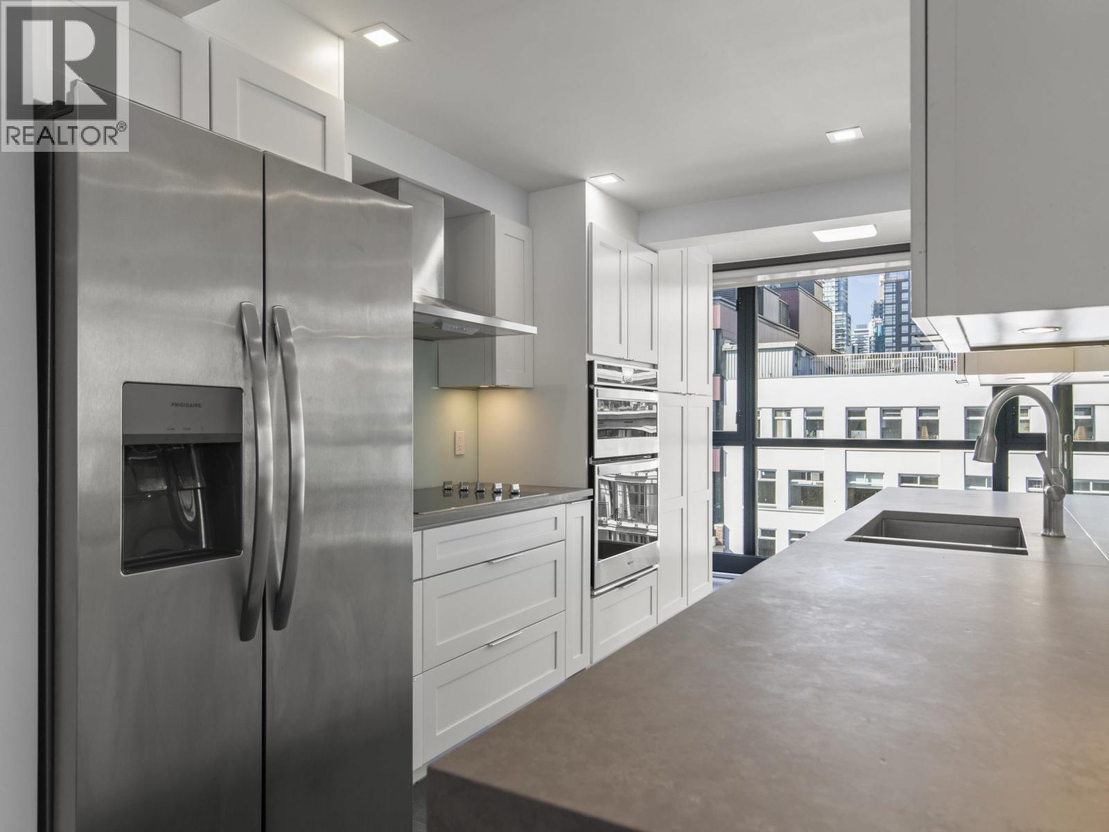 289 Drake Street, Vancouver, British Columbia  V6B 5Z6 - Photo 6 - R3175453