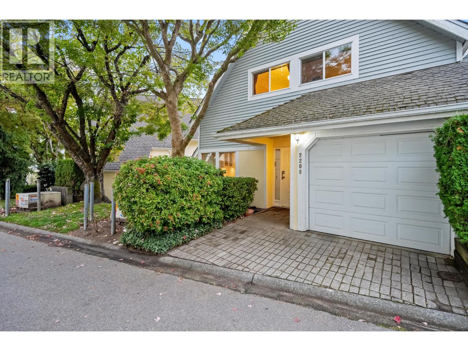 2208 Portside Court, Vancouver, British Columbia  V5P 4V1 - Photo 2 - R3175469