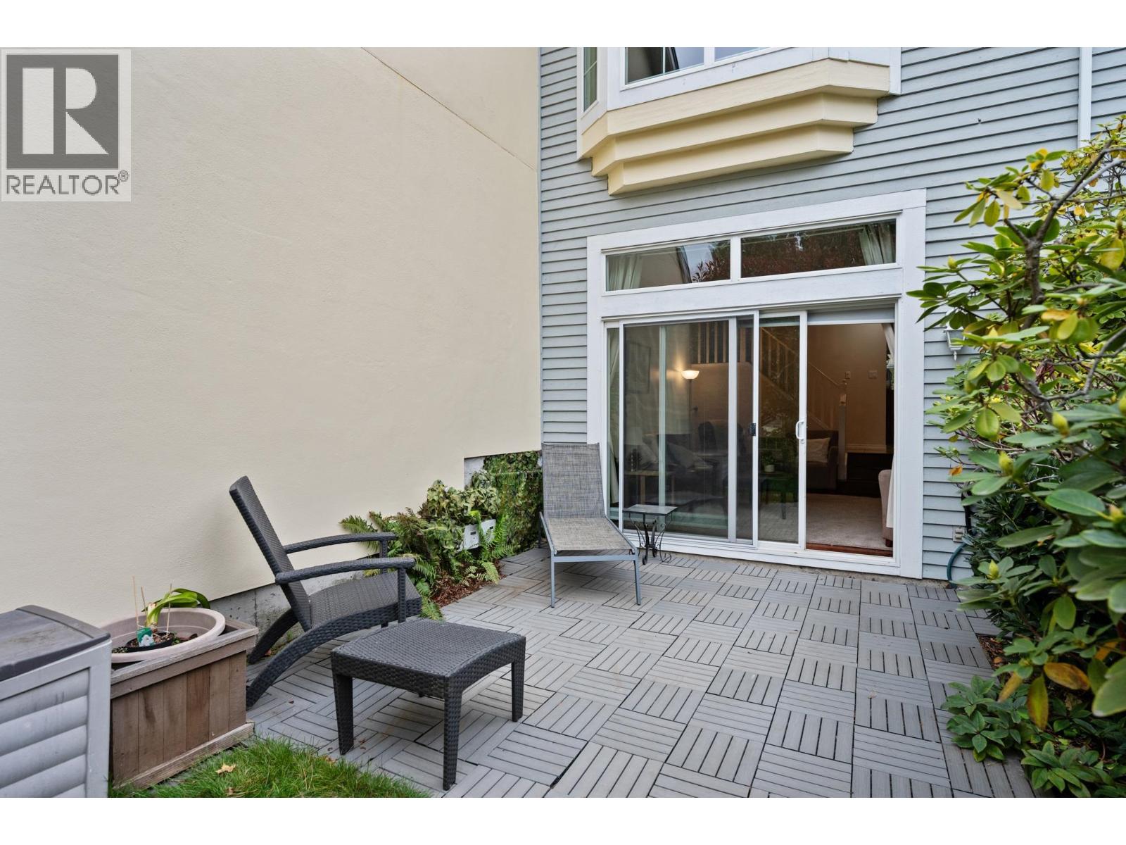 2208 Portside Court, Vancouver, British Columbia  V5P 4V1 - Photo 9 - R3175469