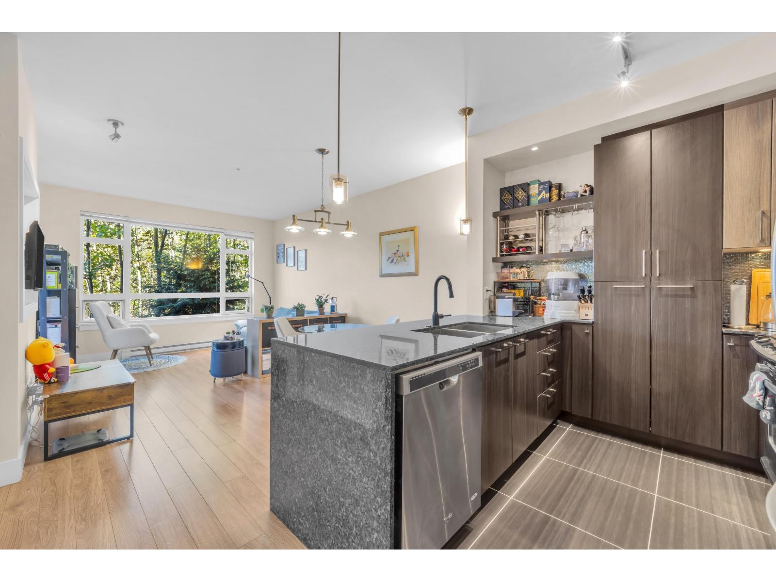 C211 20211 66 AVENUE